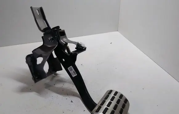 KIA Sportage Brake pedal 32800D9855
