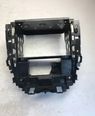 Mercedes-Benz R W251 Radio/GPS head unit trim A2516800014