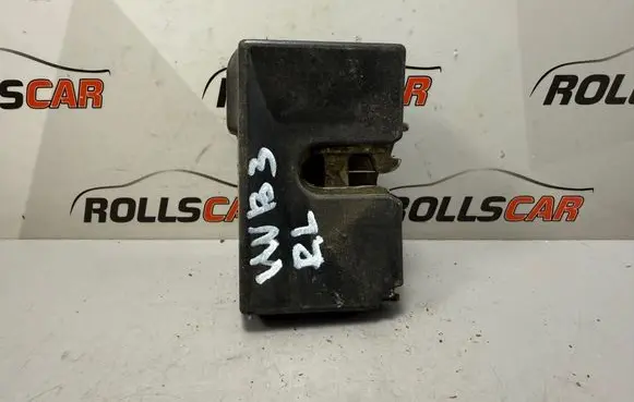 Volkswagen PASSAT B3 Rear door lock 