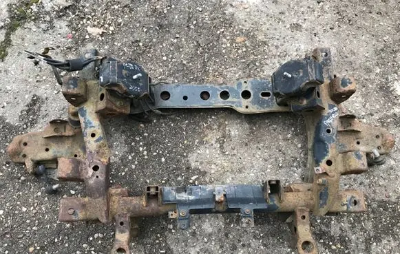 Mitsubishi Pajero Front subframe