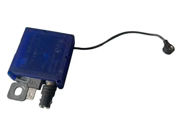 Land Rover Range Rover P38A Antenna control unit AMR6289