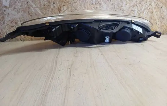 Peugeot 407 Headlight/headlamp
