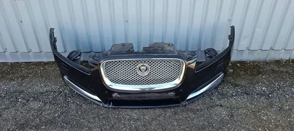 Jaguar XF X250 Front bumper 