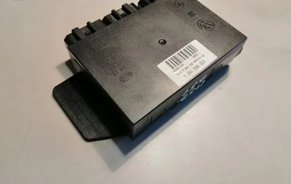Volkswagen PASSAT B5.5 Comfort/convenience module 1C0959799A 5DK00821300 T32301