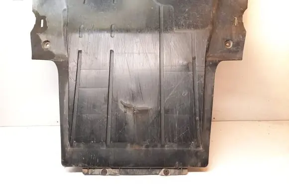 Renault Megane II Engine splash shield/under tray 8200115689