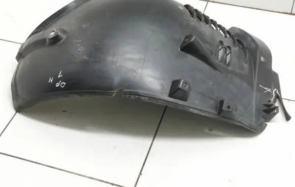 Mercedes-Benz E W211 Front wheel arch liner splash guards A2116980230 Bbp127502