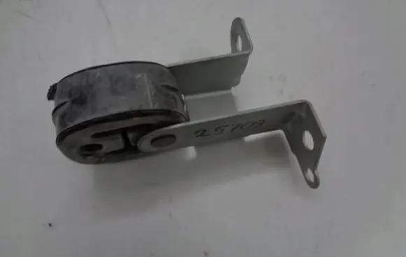 Audi A4 S4 B8 8K Muffler mount bracket/holder 8K0253144E