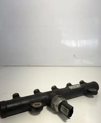 Citroen C5 Fuel main line pipe 9654726280