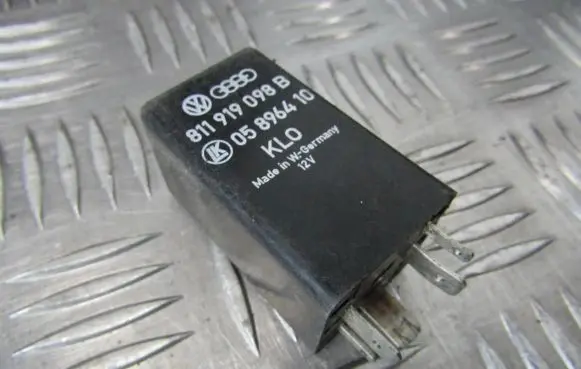 Volkswagen Jetta II Other relay 811919098b