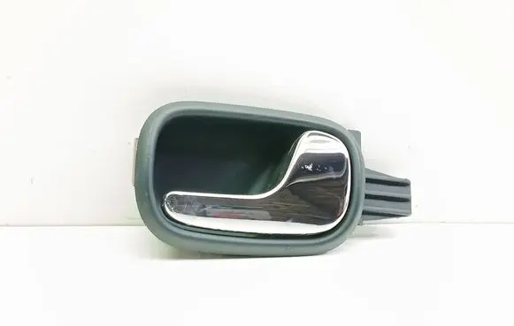 Rear door interior handle