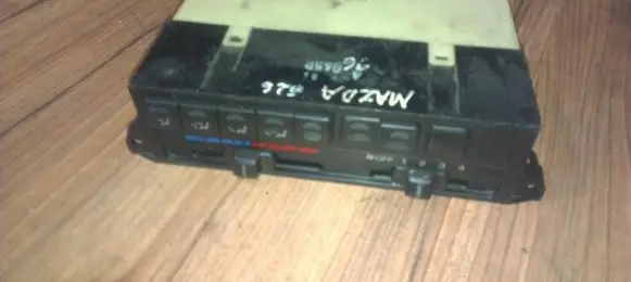 Mazda 626 Climate control unit nenustayyta