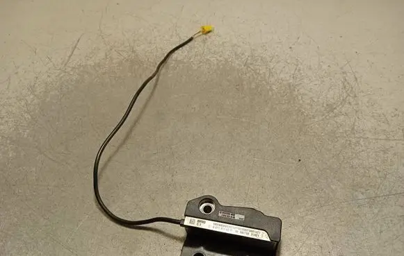 Mercedes-Benz GL X164 Sensor A0118206210 A0008221440