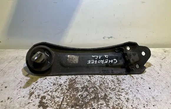Jeep Cherokee Rear control arm