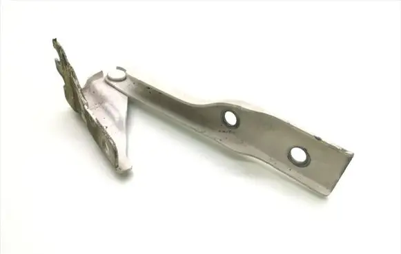 Engine bonnet/hood hinges