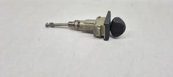Mercedes-Benz 190 W201 Front door lock (next to the handle) A2017602377