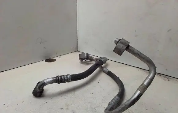 Air conditioning (A/C) pipe/hose