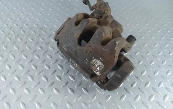 Citroen DS5 Front brake caliper 1651755780 4404J6