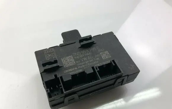 Volkswagen Golf VI Other control units/modules 7N0959795E G2192