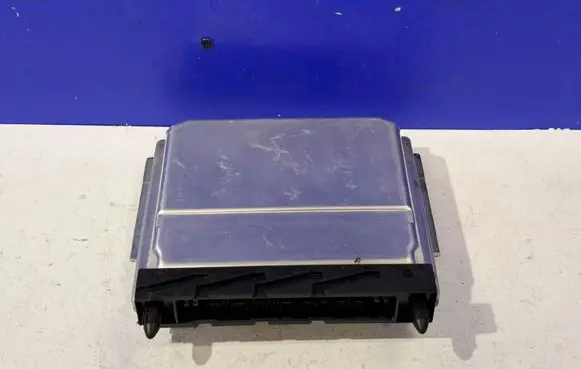 Volvo XC90 Engine control unit/module 30637733 0281011078