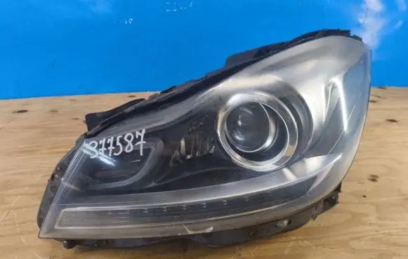 Mercedes-Benz C W204 Headlight/headlamp A2048204739