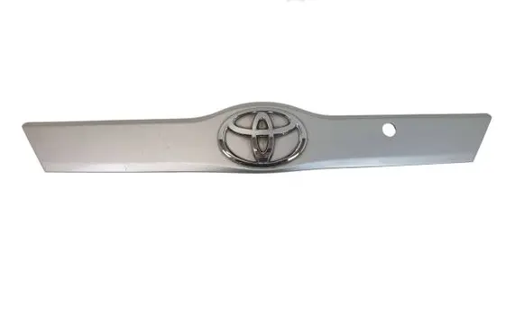 Toyota Verso-S Trunk door license plate light bar 7680152200 7680152220