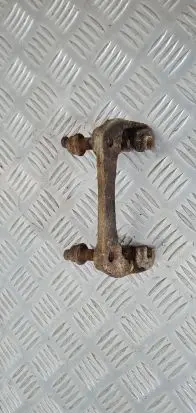 Suzuki Jimny Front Brake Caliper Pad/Carrier 