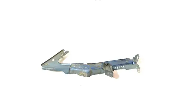 Audi A5 Sportback 8TA Fender mounting bracket 8T0821135C 8T0821135