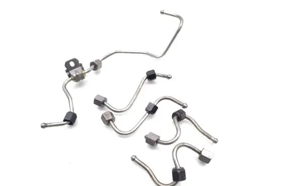 Citroen C4 II Picasso Fuel injector supply line/pipe AHX DW10FD