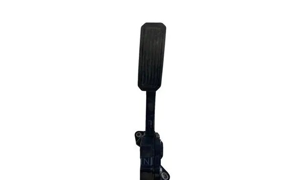 Toyota Prius (XW30) Accelerator throttle pedal 7811012010