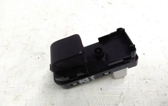 Mazda CX-3 Electric window control switch D09H66370