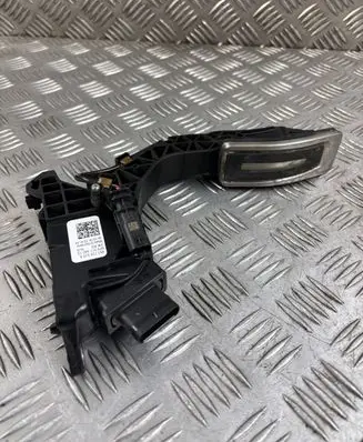 Audi A6 S6 C8 4K Accelerator throttle pedal 4N1723523A