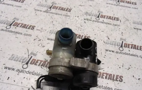 Honda CR-V Windscreen/windshield washer pump