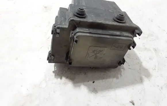 Renault Trafic III (X82) Fuse box set 284B03821R
