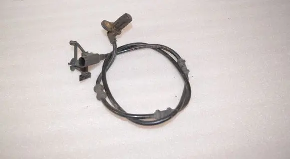 Mercedes-Benz ML W163 ABS brake wheel speed sensor A1635421818