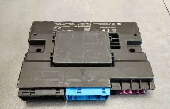 Audi A4 S4 B9 Central body control module 8W7907468 5WK50600A
