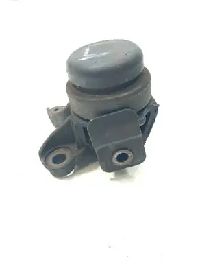Engine mounting bracket