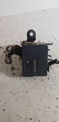 Volkswagen Polo ABS Pump 1C0907379L 00001964D0 10096003343