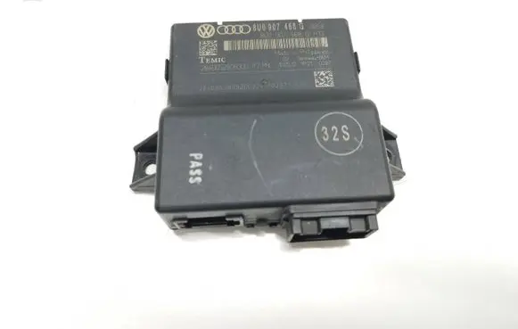 Audi Q3 8U Gateway control module 8U0907468G