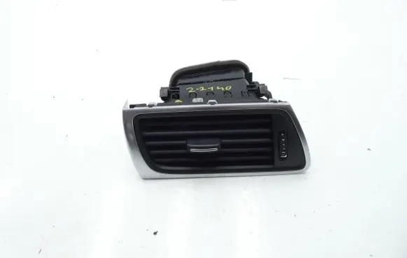 Audi A7 S7 4G Dashboard side air vent grill/cover trim 4G8820901B