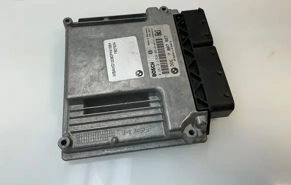 BMW 3 E92 E93 Engine control unit/module 7807827 0281013536 030010363