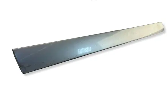 Audi A6 S6 C6 4F Front door trim (molding) LY7W