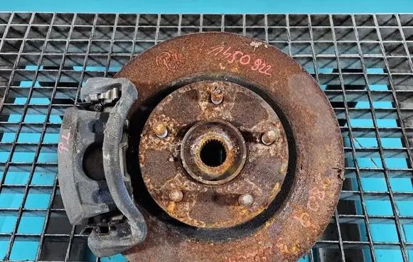 Nissan Juke I F15 Front wheel hub spindle knuckle IMPRK1450922