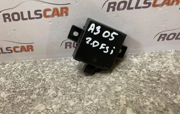 Audi A3 S3 A3 Sportback 8P Alarm control unit/module 1K0907719C 28024256