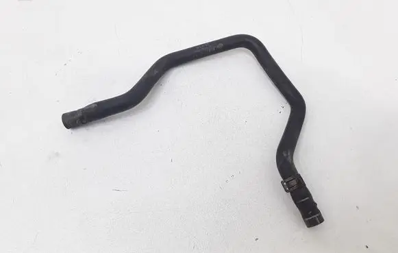 Volkswagen PASSAT B5.5 Engine coolant pipe/hose 8D0121107M
