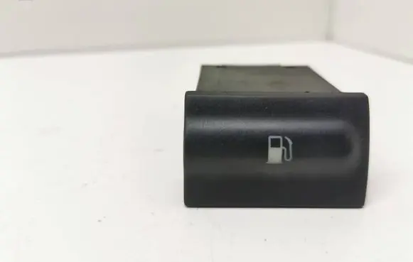 Skoda Octavia Mk1 (1U) Fuel tank opening switch 1U0959833C