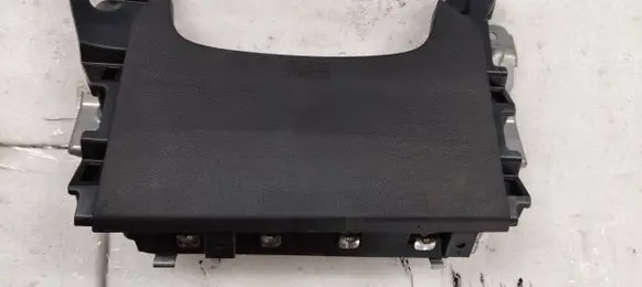 Knee airbag