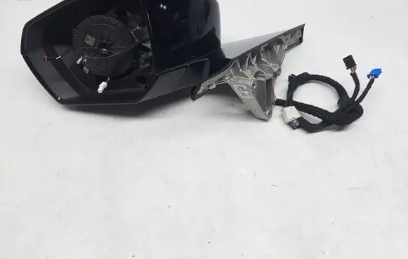 BMW iX Front door electric wing mirror