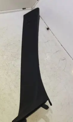 BMW 5 F10 F11 (B) pillar trim (top) 0040079