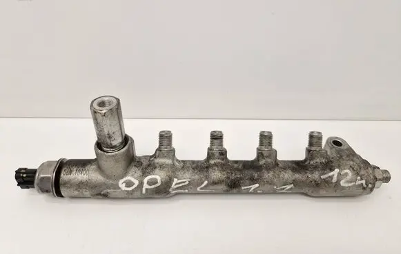 Opel Astra J Fuel main line pipe 55PP0501 11150704841