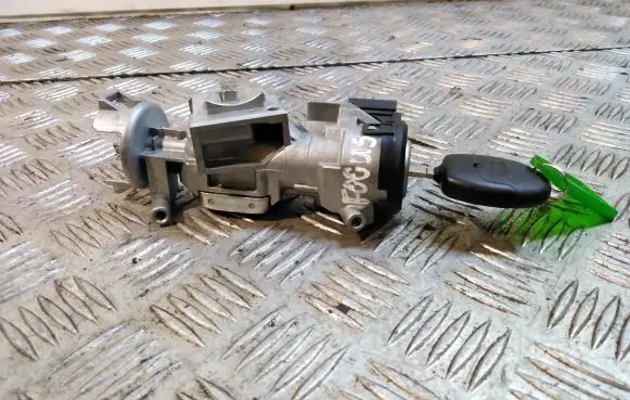 Ford Focus Ignition lock 3M513F880AC